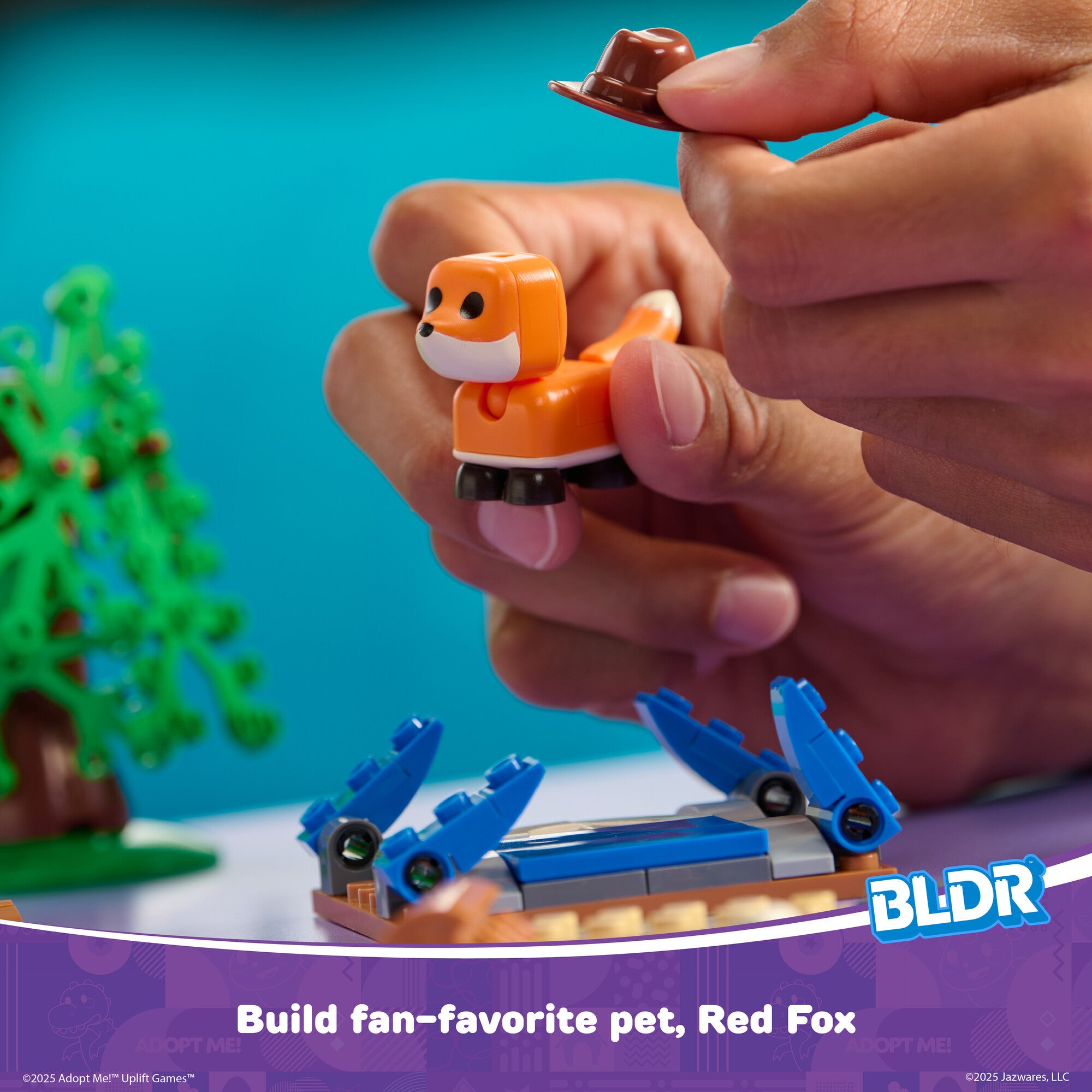 Red Fox + Camp Site - Adopt Me! Small Building Set