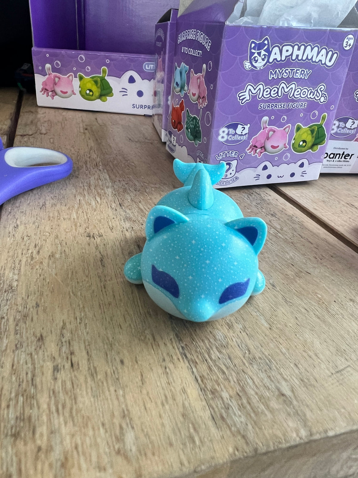 Dolphin Cat (Opened) APHMAU Mystery MeeMeows Blind Bags - Series 4